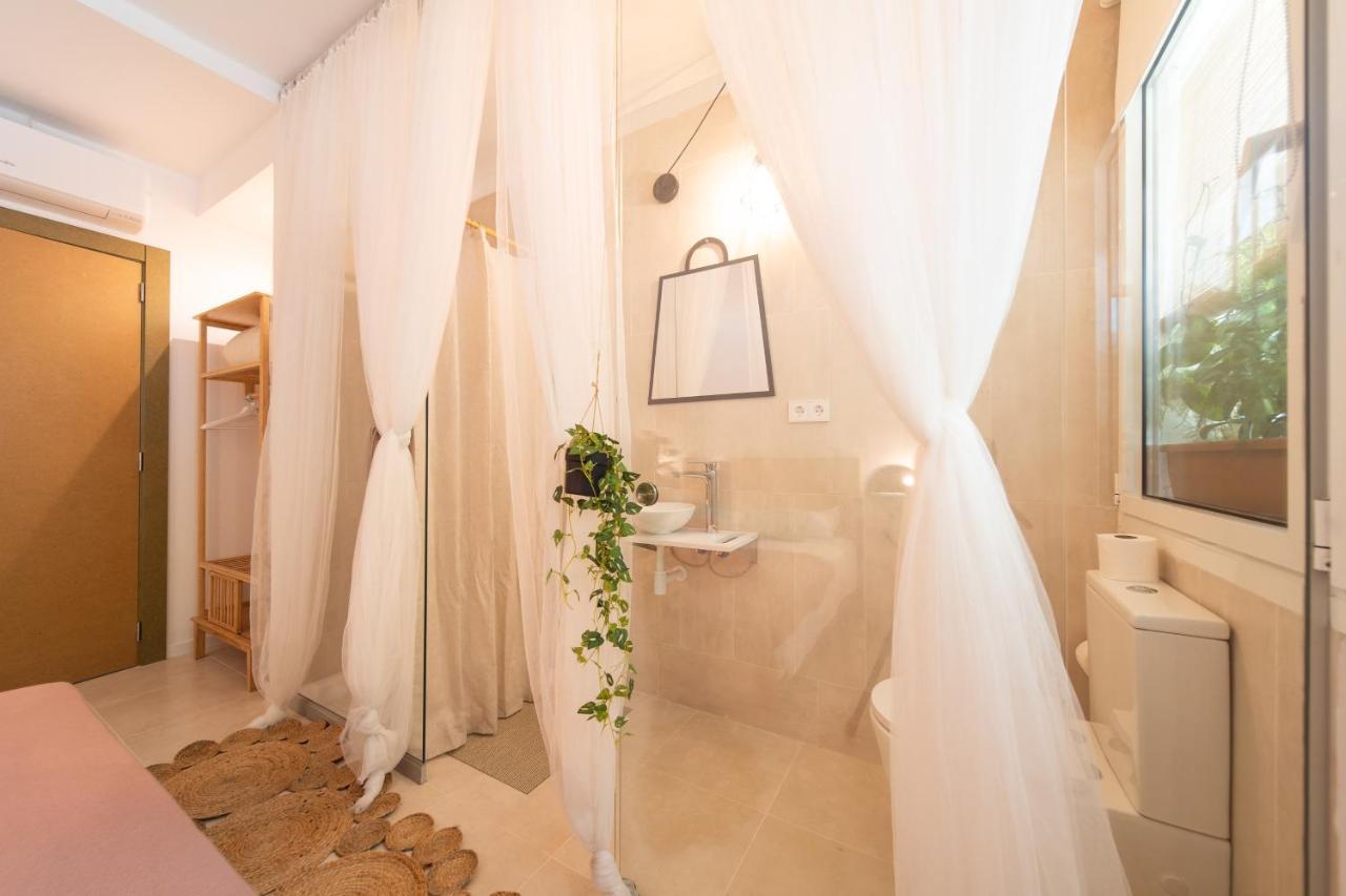 Sitges Beach Hostal エクステリア 写真