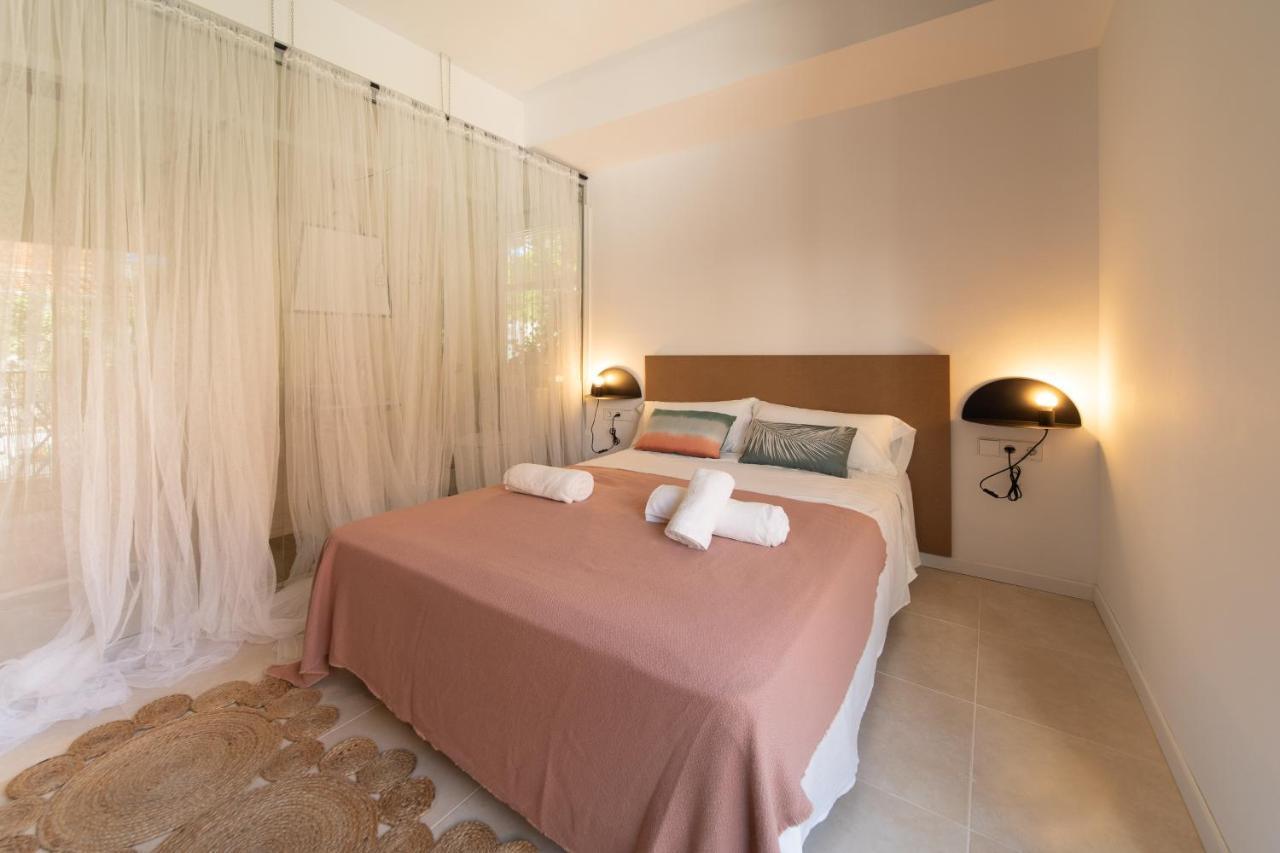 Sitges Beach Hostal エクステリア 写真